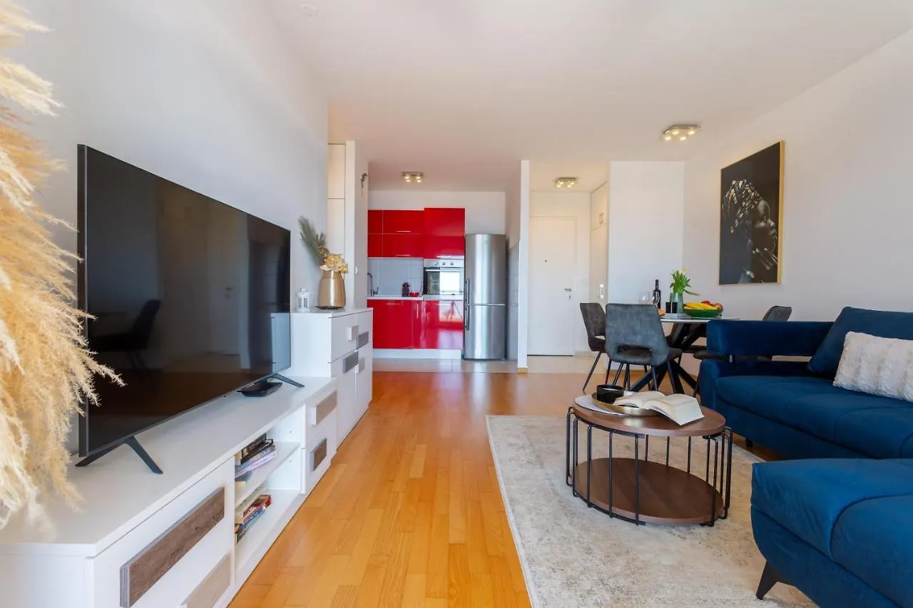 La Vista Apartment Split