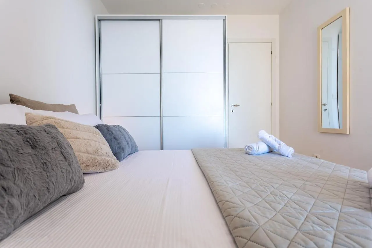 La Vista Apartment Split