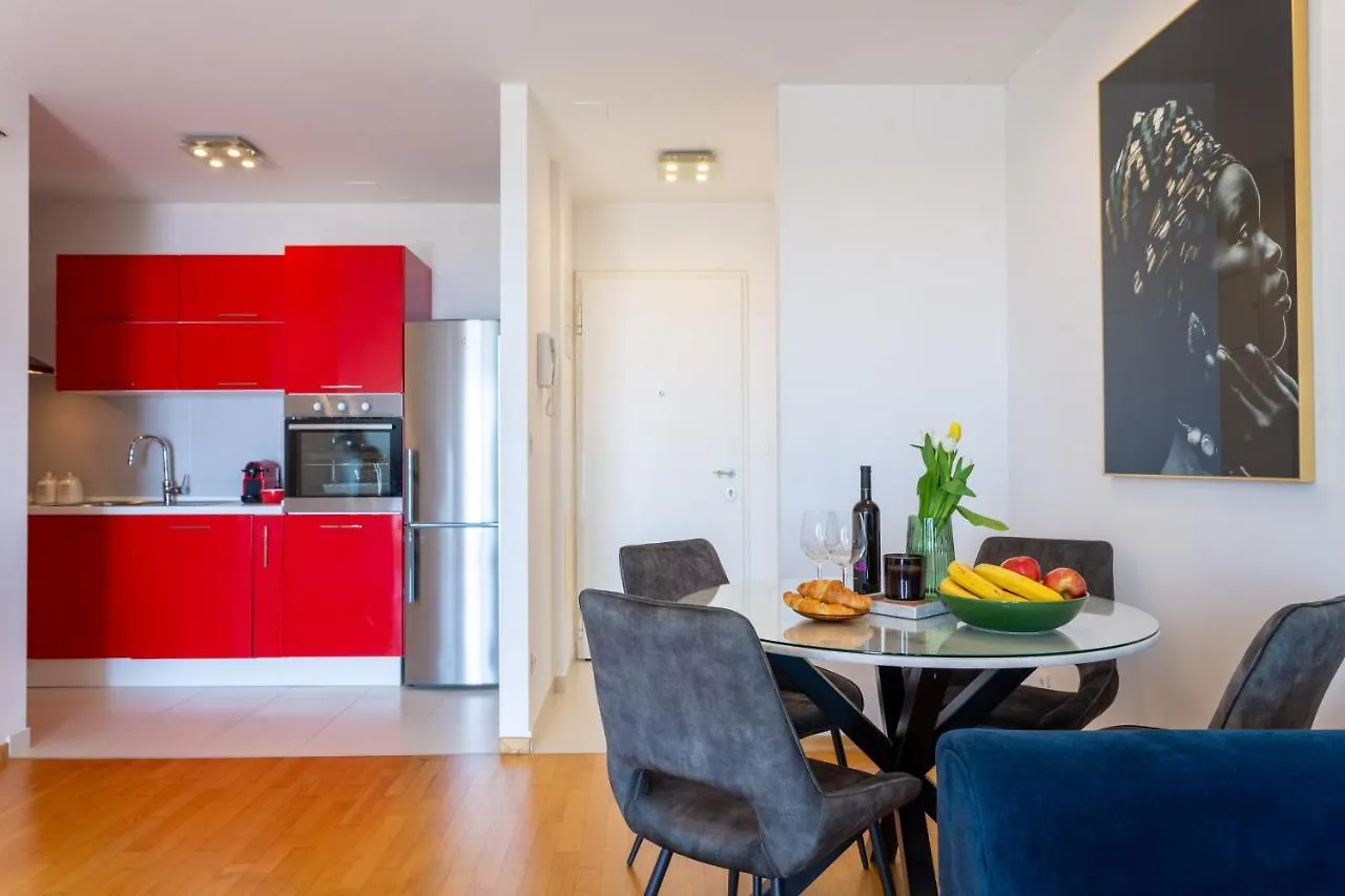 La Vista Apartment Split 0*,